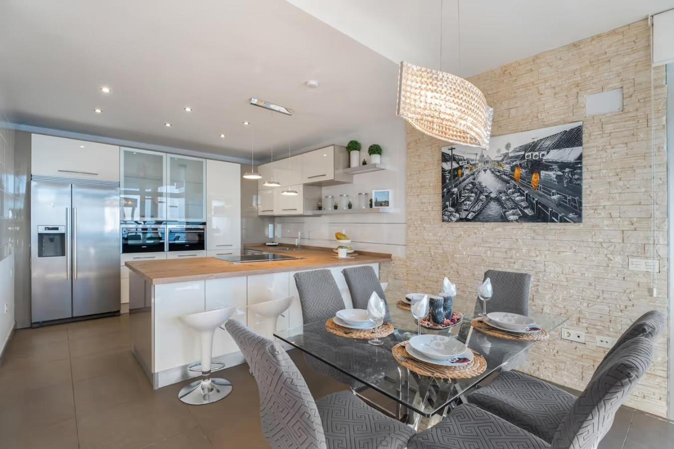 Villa Golden Horizon Con Piscina Privada Climatizada 圣乌尔苏拉 外观 照片